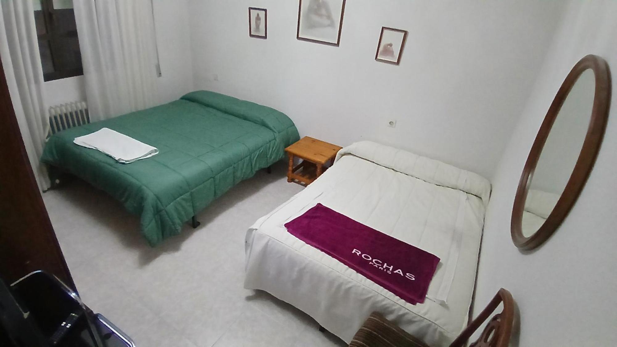 Habitacion Privada Familiar Toledo Eksteriør billede